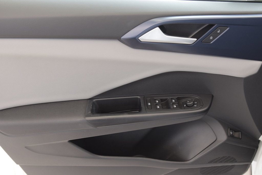 2022 Volkswagen Taos COMFORTLINE+TOIT PANO+AWD in Laval, Quebec - 18 - w1024h768px