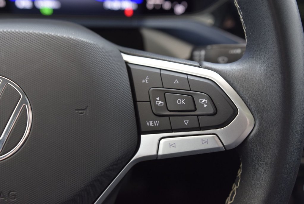 2022 Volkswagen Taos COMFORTLINE+TOIT PANO+AWD in Laval, Quebec - 23 - w1024h768px