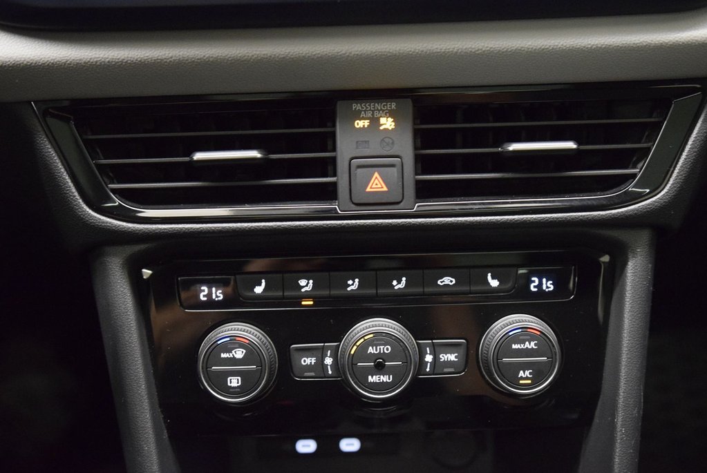 Volkswagen Taos COMFORTLINE+AWD+TOIT PANO 2022 à Laval, Québec - 15 - w1024h768px