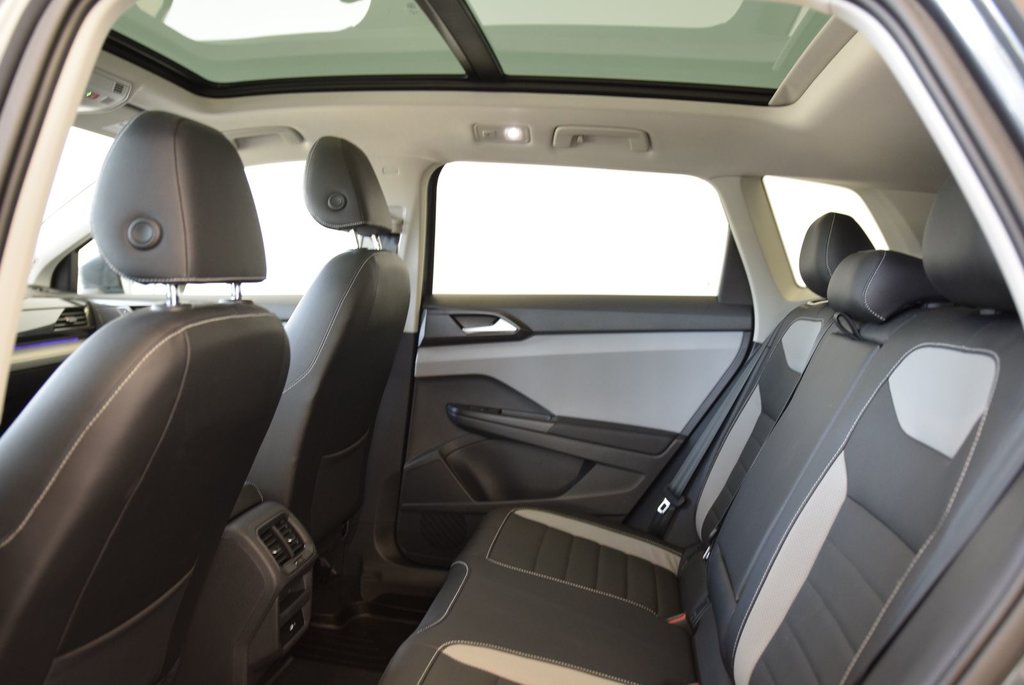 Volkswagen Taos HIGHLINE+TOIT PANO+CUIR+AWD 2023 à Laval, Québec - 21 - w1024h768px