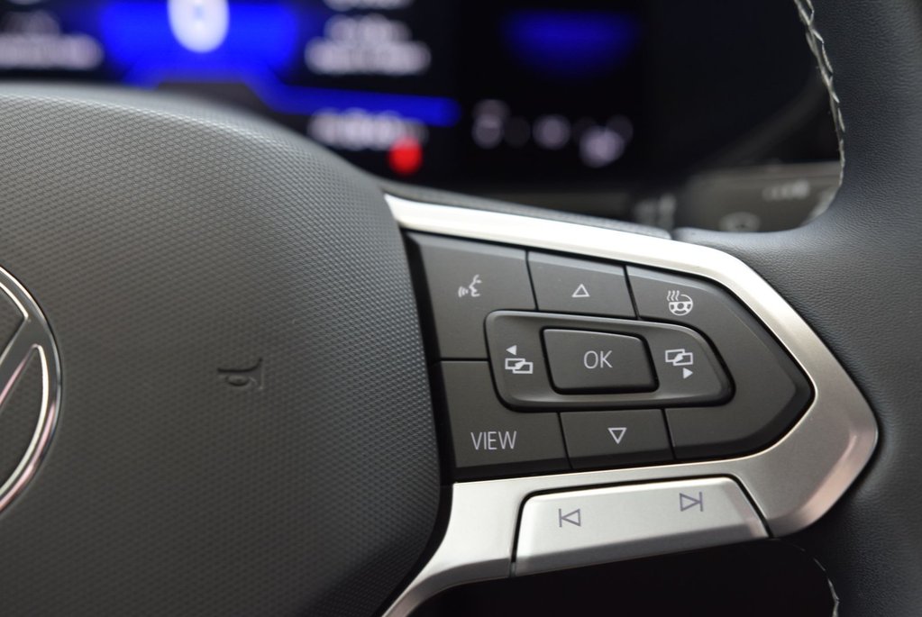 Volkswagen Taos A-C+CAMERA+AWD+COCKPIT+ 2023 à Laval, Québec - 18 - w1024h768px