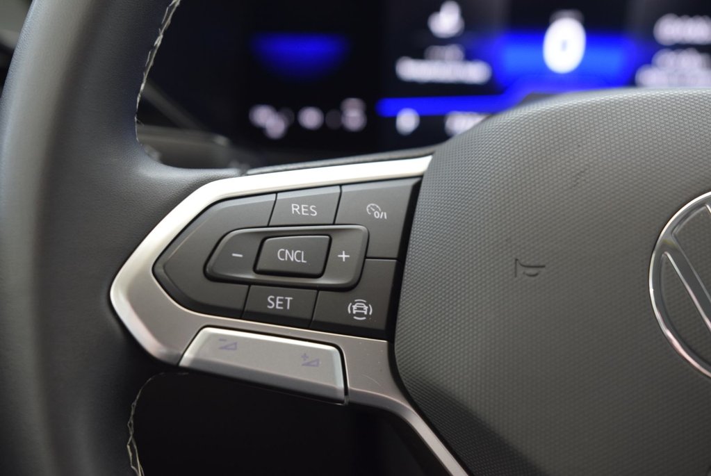 Volkswagen Taos A-C+CAMERA+AWD+COCKPIT+ 2023 à Laval, Québec - 17 - w1024h768px