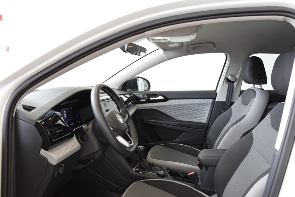 Volkswagen Taos A-C+CAMERA+AWD+COCKPIT+ 2023 à Laval, Québec - 12 - w1024h768px