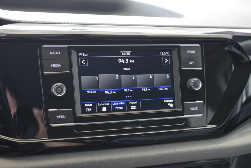 Volkswagen Taos A-C+CAMERA+AWD+COCKPIT+ 2023 à Laval, Québec - 21 - w1024h768px