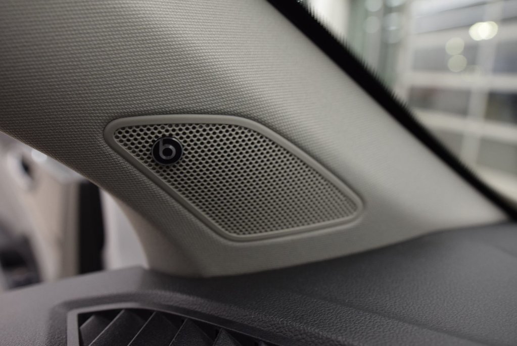 Volkswagen Taos HIGHLINE+CUIR+TOIT PANO+ 2023 à Laval, Québec - 23 - w1024h768px