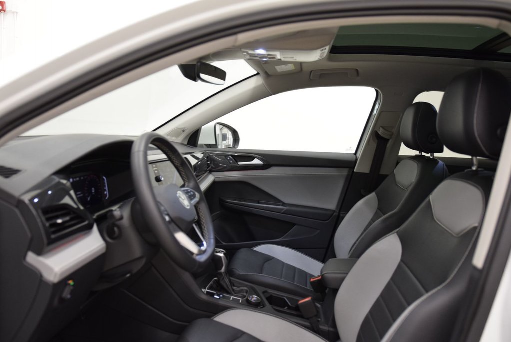 Volkswagen Taos HIGHLINE+CUIR+TOIT PANO+ 2023 à Laval, Québec - 18 - w1024h768px