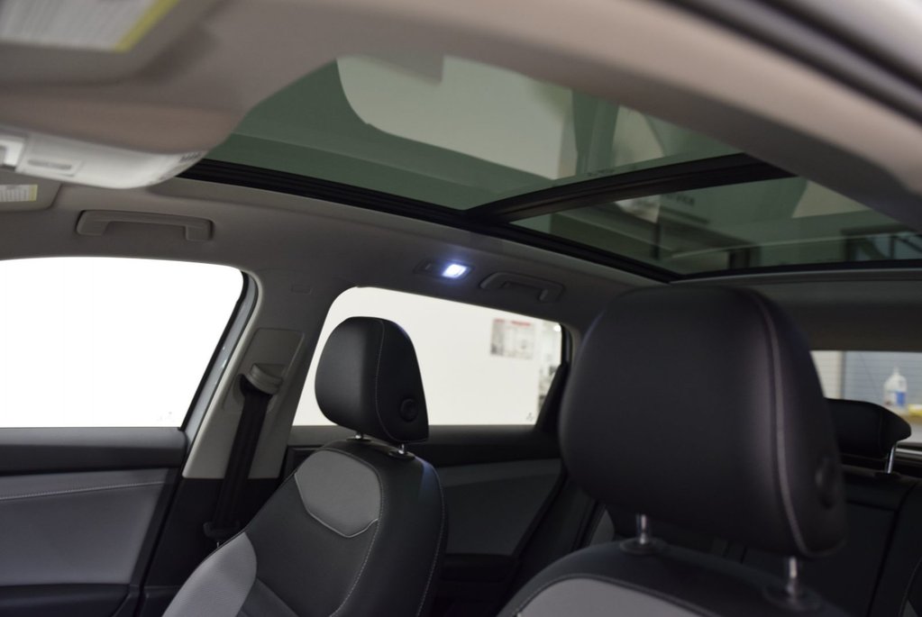 Volkswagen Taos HIGHLINE+CUIR+TOIT PANO+ 2023 à Laval, Québec - 9 - w1024h768px