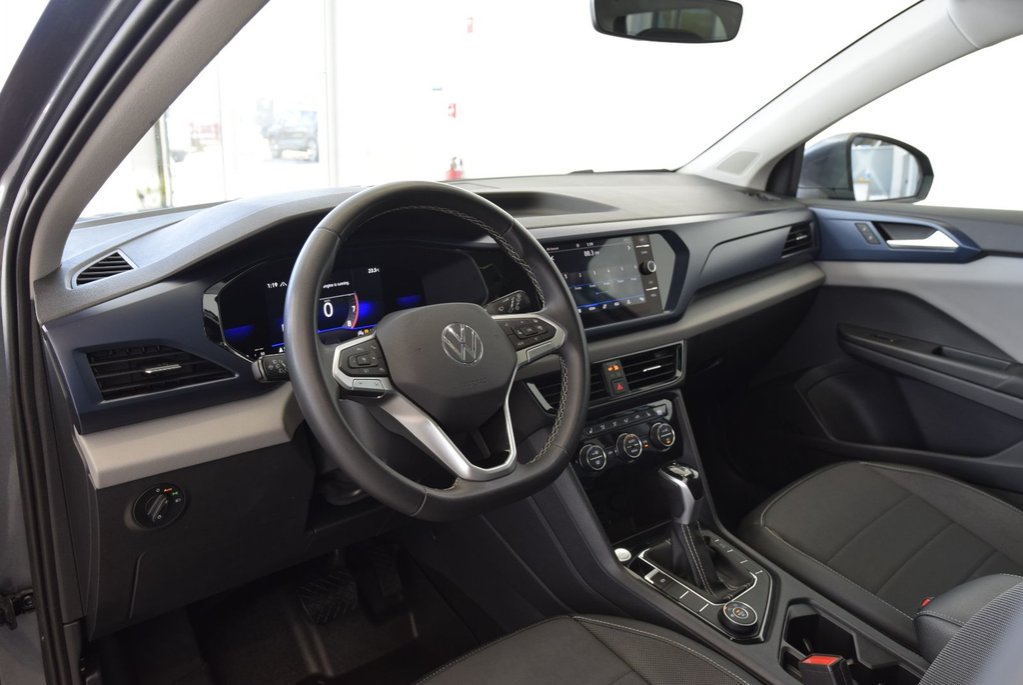 Volkswagen Taos COMFORTLINE+TOIT PANO+AWD 2023 à Laval, Québec - 9 - w1024h768px
