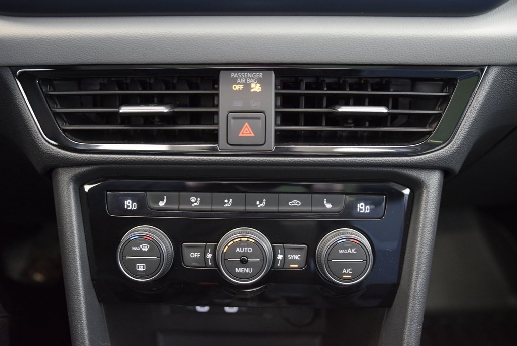 Volkswagen Taos COMFORTLINE+TOIT PANO+AWD 2023 à Laval, Québec - 29 - w1024h768px