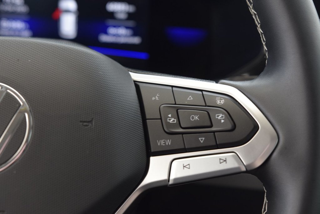 Volkswagen Taos A-C+4MOTION+CAMERA+MAG+ 2023 à Laval, Québec - 22 - w1024h768px