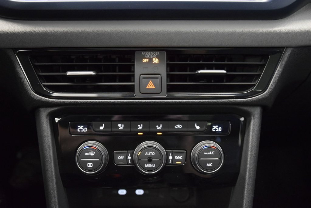 2023 Volkswagen Taos COMFORTLINE+TOIT PANO+AWD in Laval, Quebec - 22 - w1024h768px