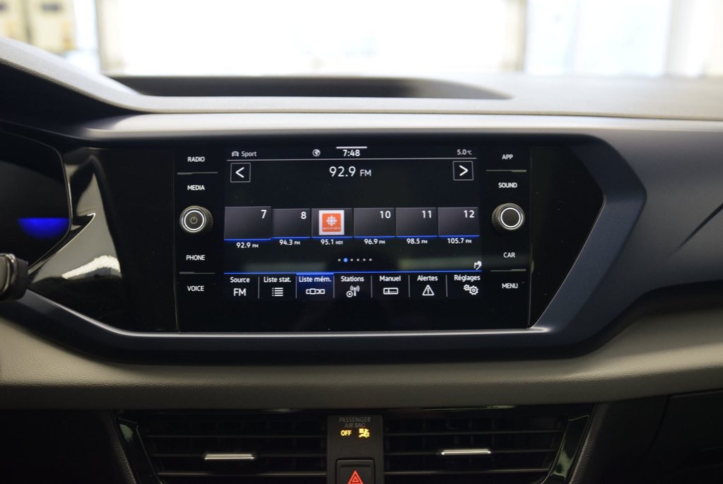 2023 Volkswagen Taos COMFORTLINE+TOIT PANO+AWD in Laval, Quebec - 23 - w1024h768px