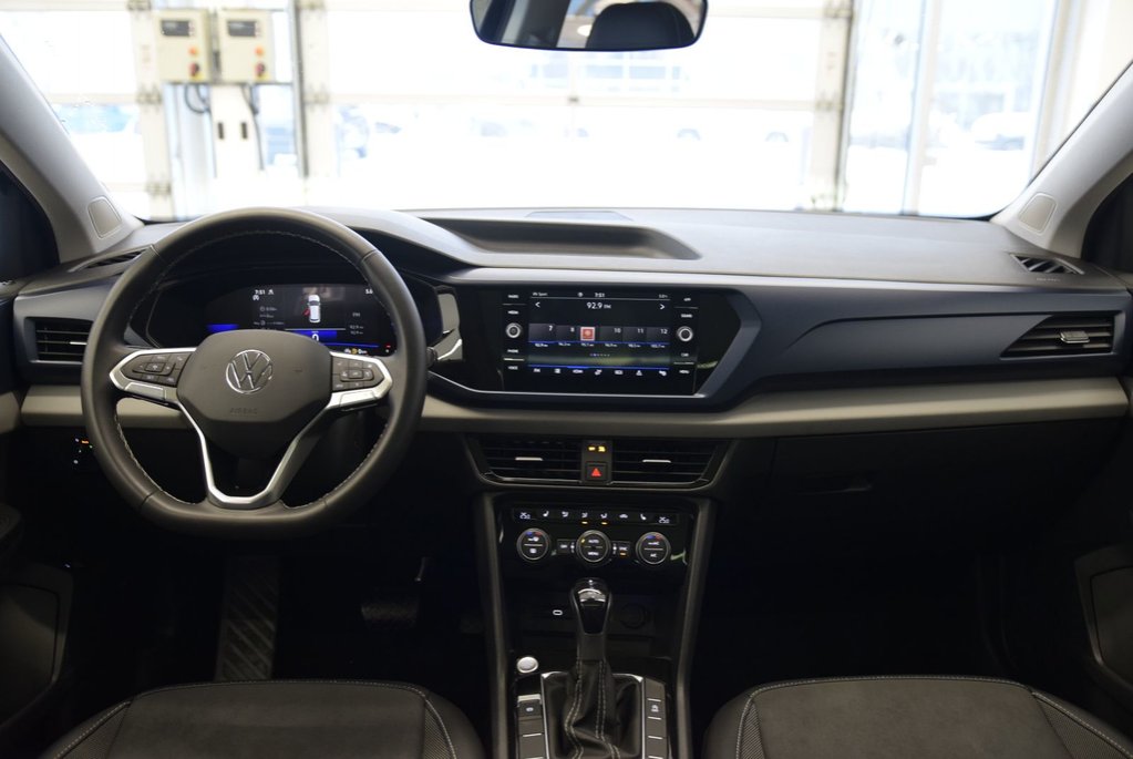 2023 Volkswagen Taos COMFORTLINE+TOIT PANO+AWD in Laval, Quebec - 10 - w1024h768px