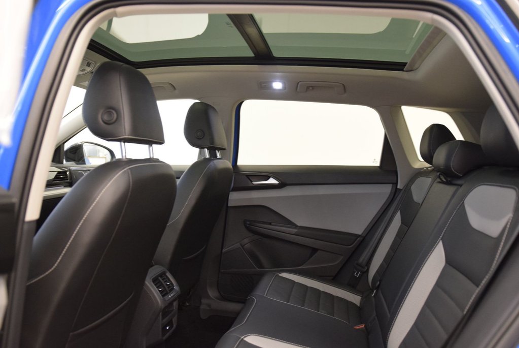 Volkswagen Taos HIGHLINE+19 POUCES+TOIT NOIR 2023 à Laval, Québec - 20 - w1024h768px