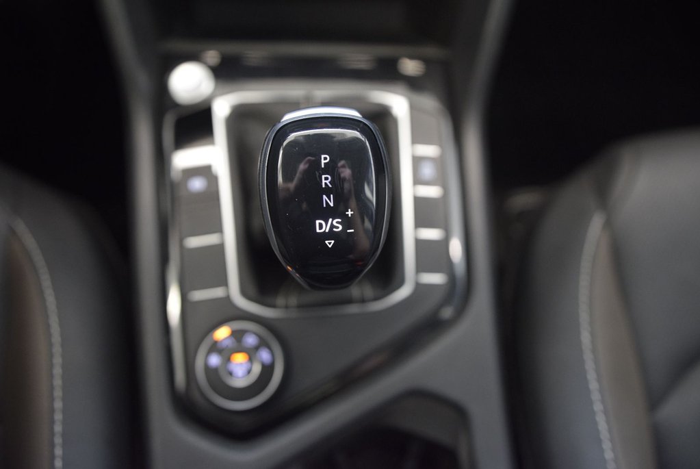 Volkswagen Taos HIGHLINE+TOIT+CUIR+AWD+LED 2023 à Laval, Québec - 16 - w1024h768px