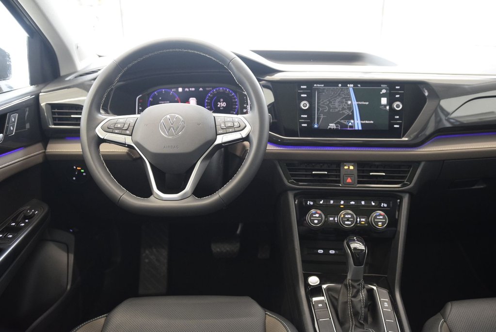 Volkswagen Taos HIGHLINE+TOIT+CUIR+AWD+LED 2023 à Laval, Québec - 23 - w1024h768px