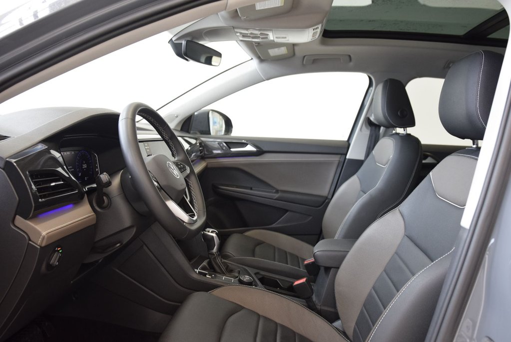 Volkswagen Taos HIGHLINE+TOIT+CUIR+AWD+LED 2023 à Laval, Québec - 8 - w1024h768px