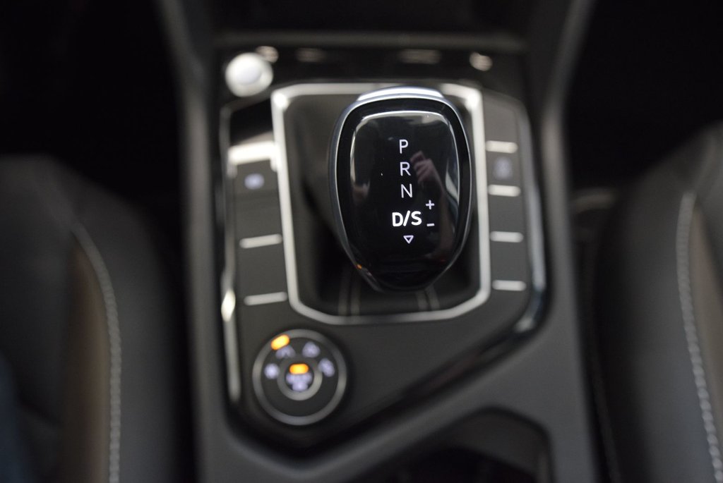 Volkswagen Taos HIGHLINE+ROUE NOIR+TOIT PANO 2024 à Laval, Québec - 31 - w1024h768px