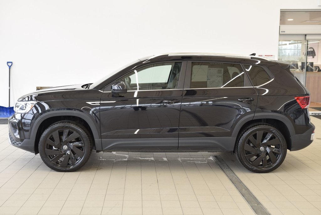 Volkswagen Taos HIGHLINE+ROUE NOIR+TOIT PANO 2024 à Laval, Québec - 9 - w1024h768px