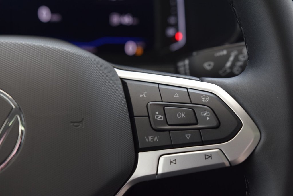 Volkswagen Taos COMFORTLINE+BLACK PACKAGE 2024 à Laval, Québec - 25 - w1024h768px