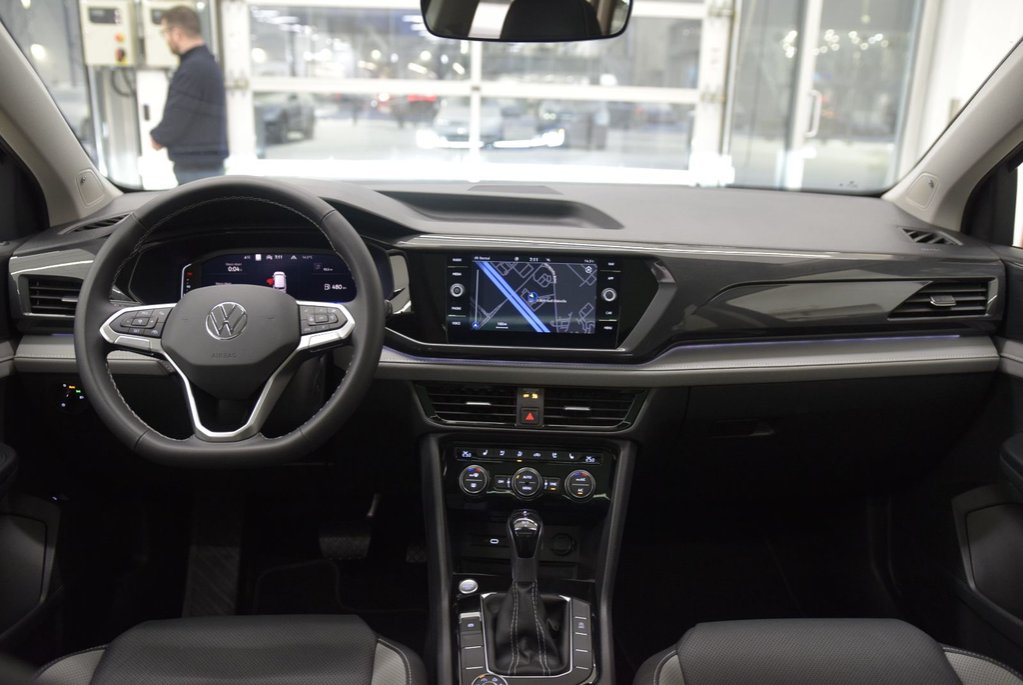 Volkswagen Taos HIGHLINE+TOIT PANO+CUIR+AWD 2024 à Laval, Québec - 24 - w1024h768px
