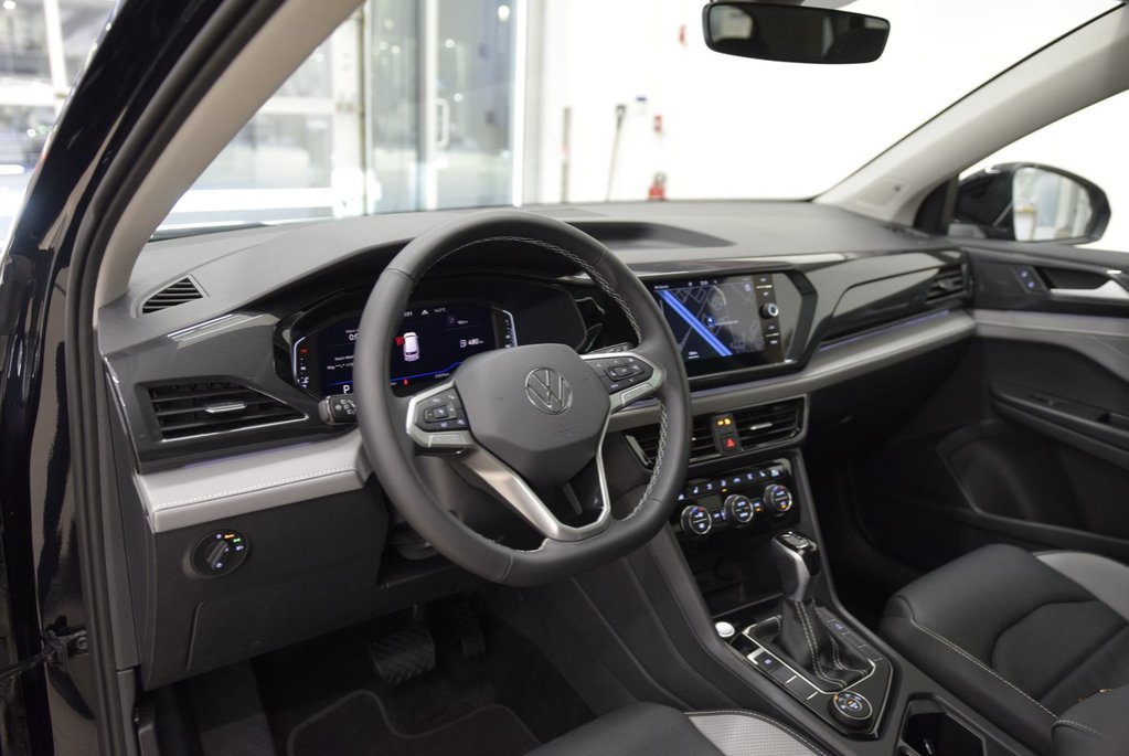 Volkswagen Taos HIGHLINE+TOIT PANO+CUIR+AWD 2024 à Laval, Québec - 9 - w1024h768px