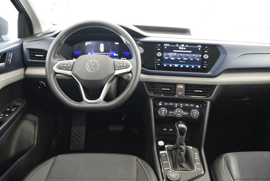 Volkswagen Taos COMFORTLINE+TOIT PANO+AWD 2024 à Laval, Québec - 19 - w1024h768px