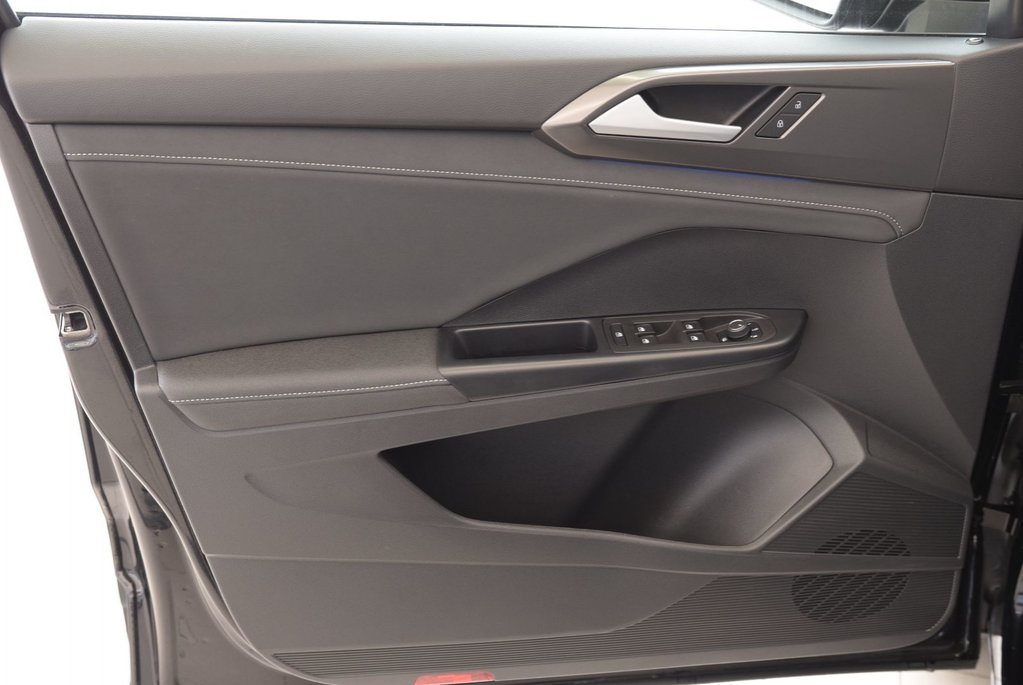 2025 Volkswagen Taos COMFORTLINE+BLACK EDITION+ in Laval, Quebec - 15 - w1024h768px