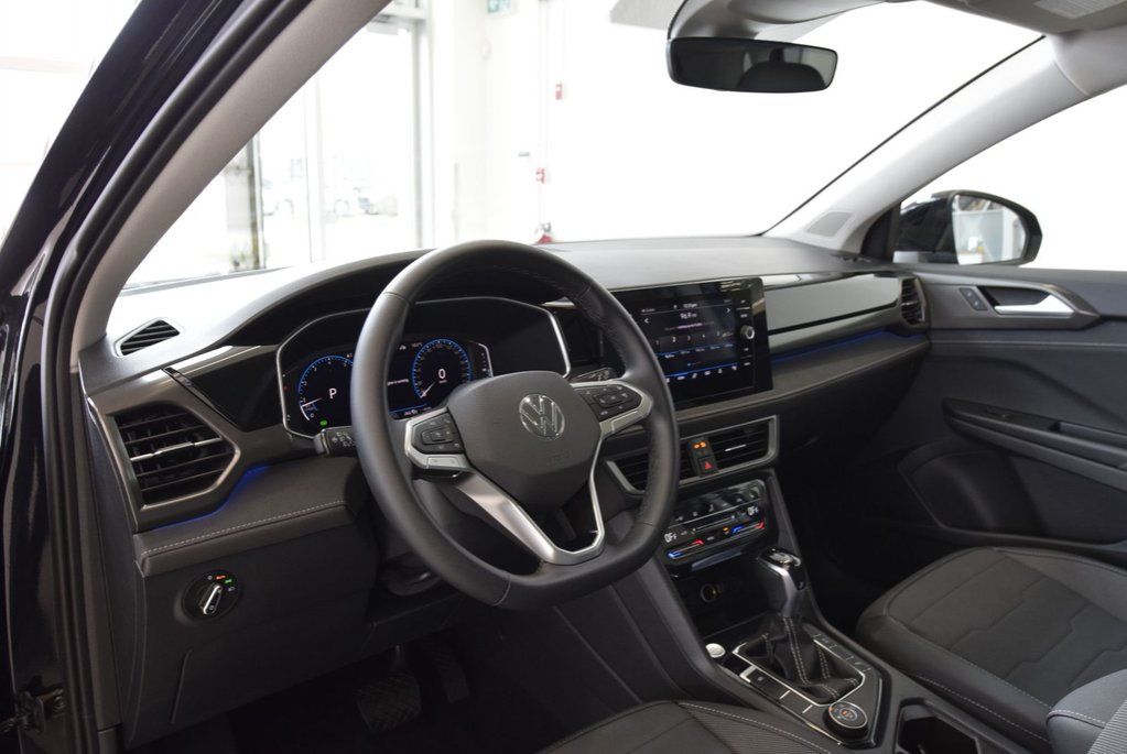 2025 Volkswagen Taos COMFORTLINE+BLACK EDITION+ in Laval, Quebec - 8 - w1024h768px