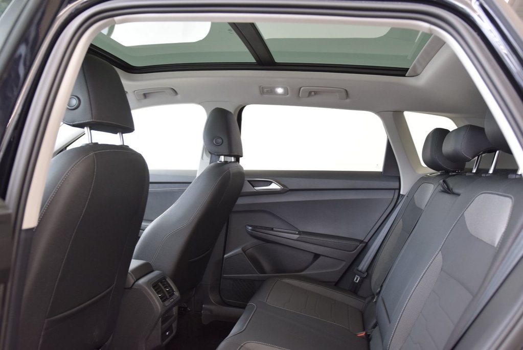 2025 Volkswagen Taos COMFORTLINE+BLACK EDITION+ in Laval, Quebec - 19 - w1024h768px
