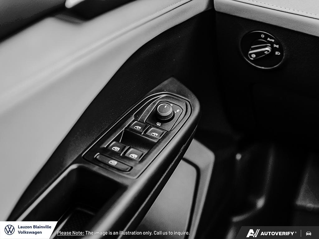 Volkswagen Taos Comfortline 4MOTION 2027 à Laval, Québec - 14 - w1024h768px