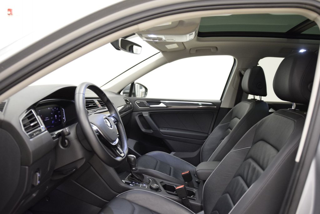 2019 Volkswagen Tiguan HIGHLINE+CUIR+TOIT+PANO+ in Laval, Quebec - 19 - w1024h768px
