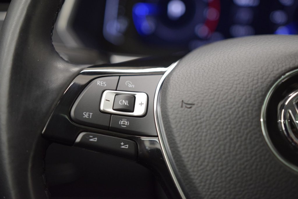 2019 Volkswagen Tiguan HIGHLINE+CUIR+TOIT+PANO+ in Laval, Quebec - 24 - w1024h768px