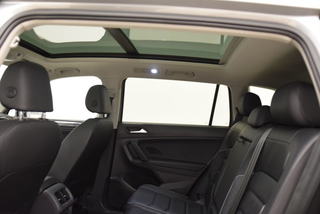 2019 Volkswagen Tiguan HIGHLINE+CUIR+TOIT+PANO+ in Laval, Quebec - 20 - w1024h768px