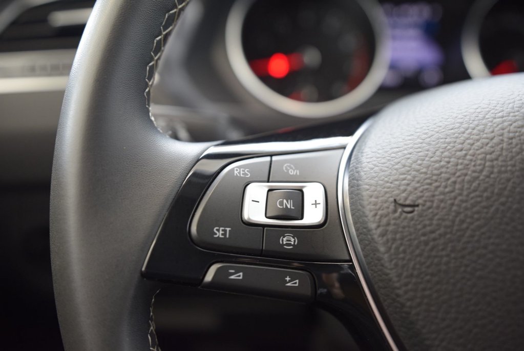 Volkswagen Tiguan COMFORTLINE+CUIR BRUN+AWD 2021 à Laval, Québec - 24 - w1024h768px