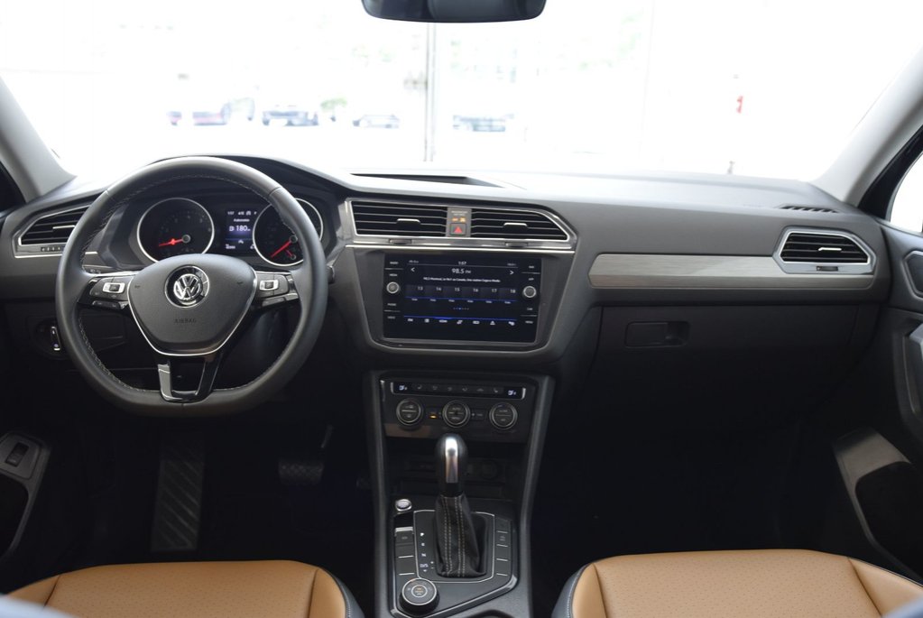 Volkswagen Tiguan COMFORTLINE+CUIR BRUN+AWD 2021 à Laval, Québec - 23 - w1024h768px