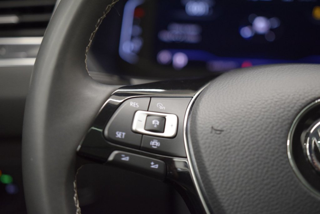 2021 Volkswagen Tiguan HIGHLINE+TOIT PANO+CUIR+ in Laval, Quebec - 24 - w1024h768px