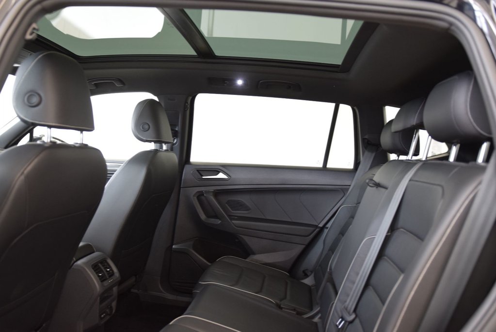 Volkswagen Tiguan HIGHLINE+R LINE+CUIR+TOIT 2021 à Laval, Québec - 21 - w1024h768px