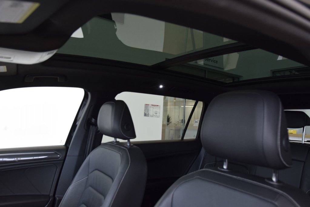 Volkswagen Tiguan HIGHLINE+R LINE+CUIR+TOIT 2021 à Laval, Québec - 8 - w1024h768px