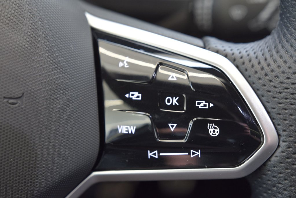 Volkswagen Tiguan HIGHLINE+R LINE+CUIR+TOIT 2022 à Laval, Québec - 32 - w1024h768px
