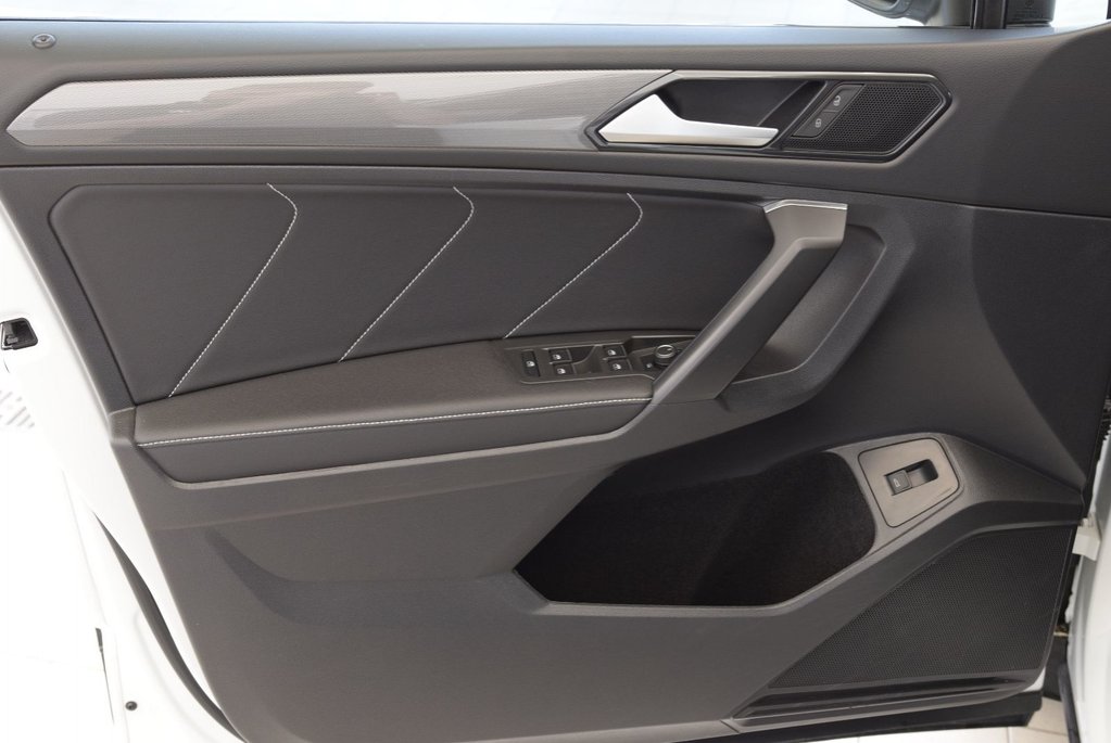 2022 Volkswagen Tiguan COMFORTLINE+TOIT PANO+AWD in Laval, Quebec - 18 - w1024h768px