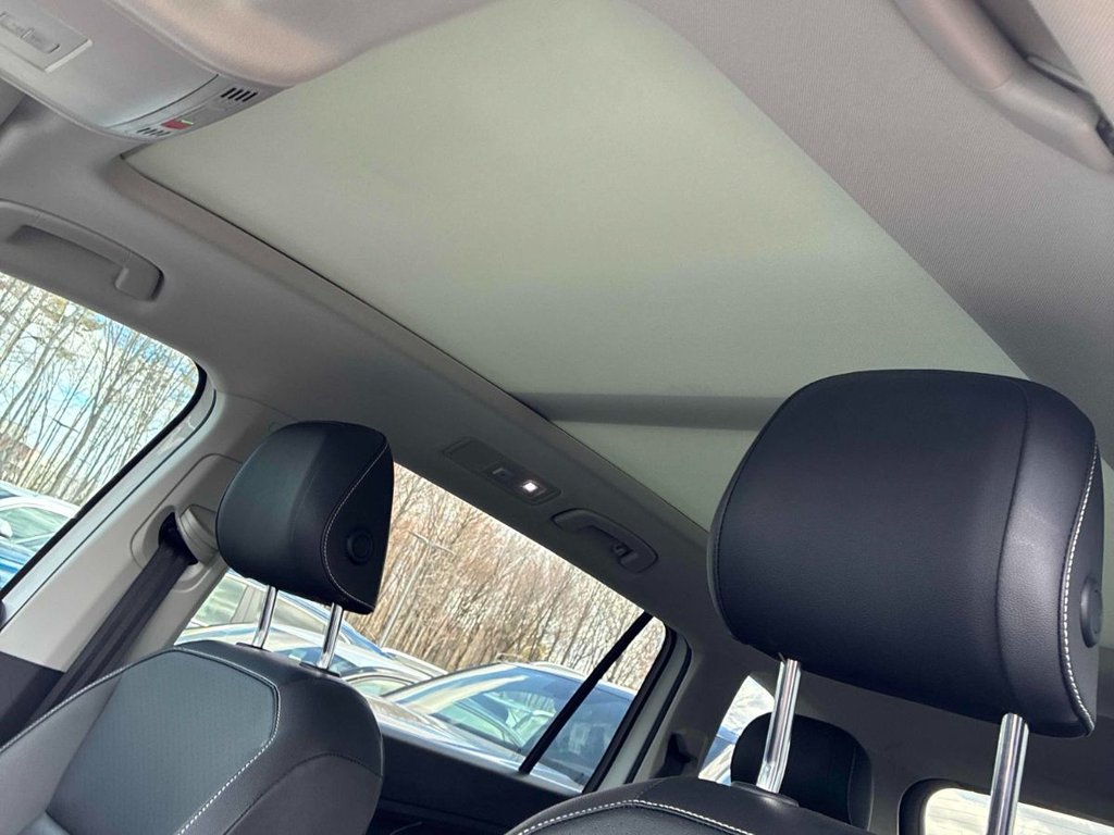 2022 Volkswagen Tiguan COMFORTLINE+TOIT PANO+AWD in Laval, Quebec - 2 - w1024h768px