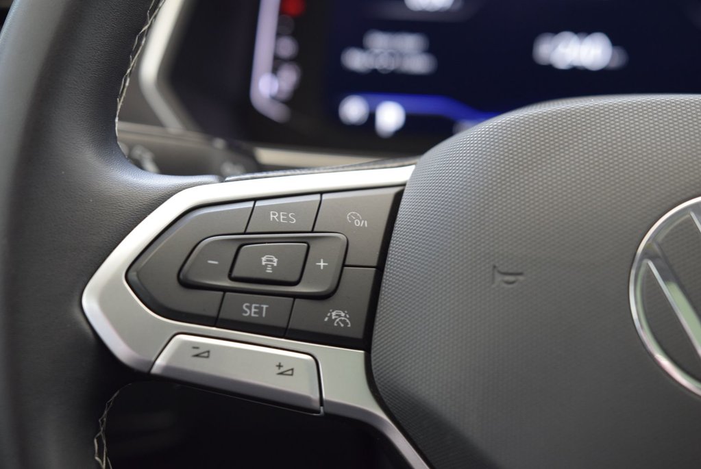2022 Volkswagen Tiguan COMFORTLINE+TOIT PANO+AWD in Laval, Quebec - 25 - w1024h768px