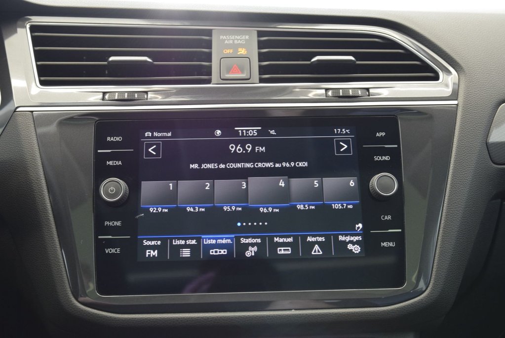 2022 Volkswagen Tiguan COMFORTLINE+TOIT PANO+AWD in Laval, Quebec - 29 - w1024h768px