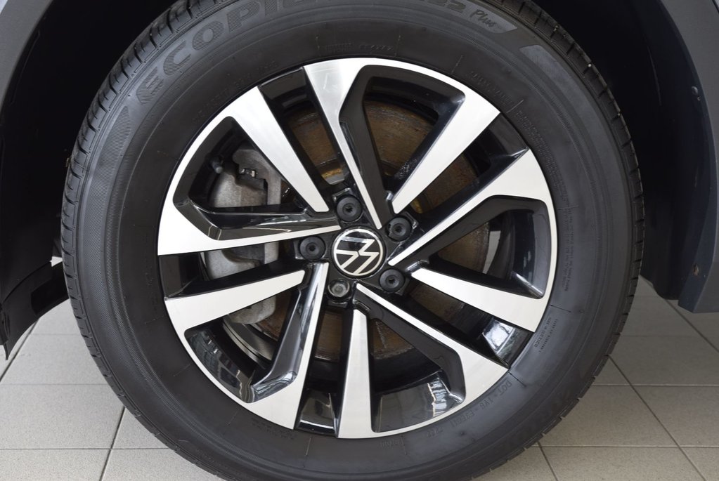 2022 Volkswagen Tiguan TRENDLINE+AWD+4MOTION+MAGS+CAMERA in Laval, Quebec - 5 - w1024h768px