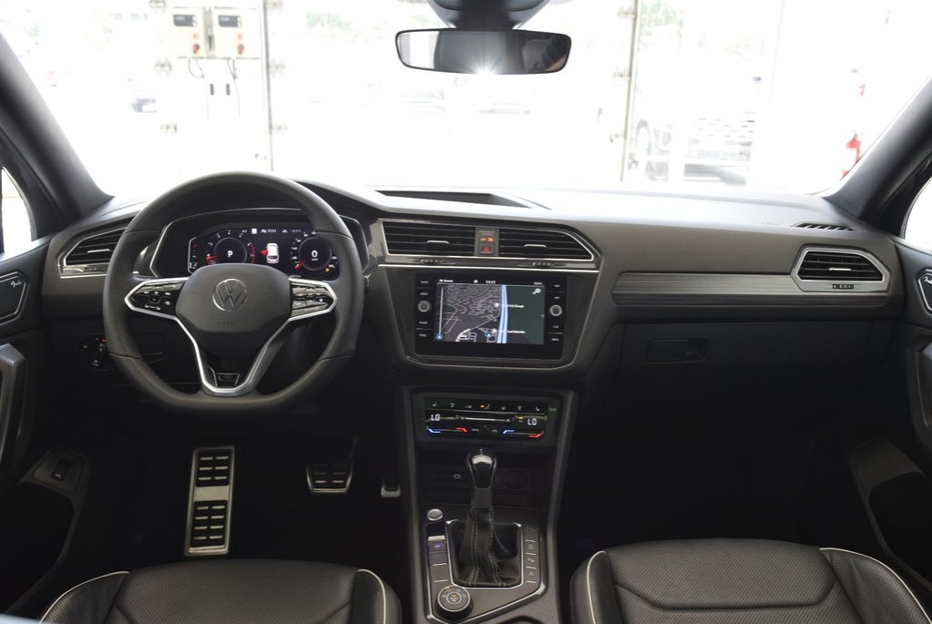 Volkswagen Tiguan HIGHLINE+R LINE+CUIR+TOIT 2022 à Laval, Québec - 22 - w1024h768px