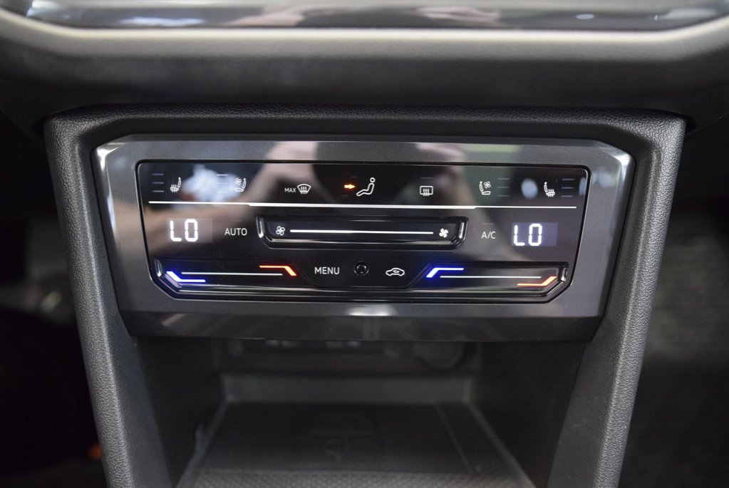 Volkswagen Tiguan HIGHLINE+R LINE+7 PASSAGERS 2022 à Laval, Québec - 32 - w1024h768px