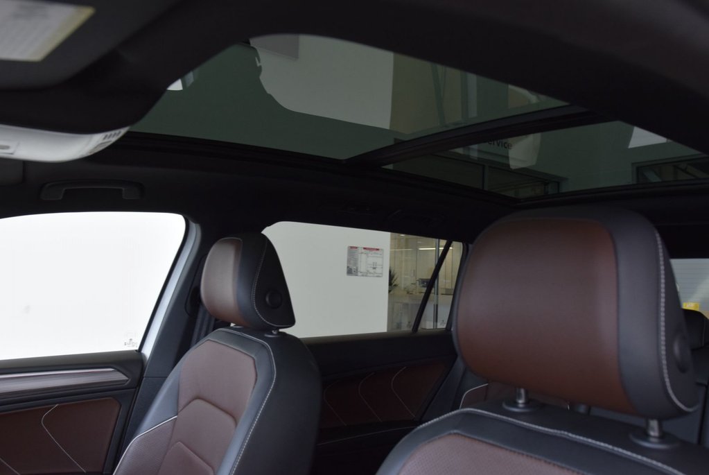 Volkswagen Tiguan HIGHLINE+R LINE+CUIR+TOIT+ 2023 à Laval, Québec - 8 - w1024h768px