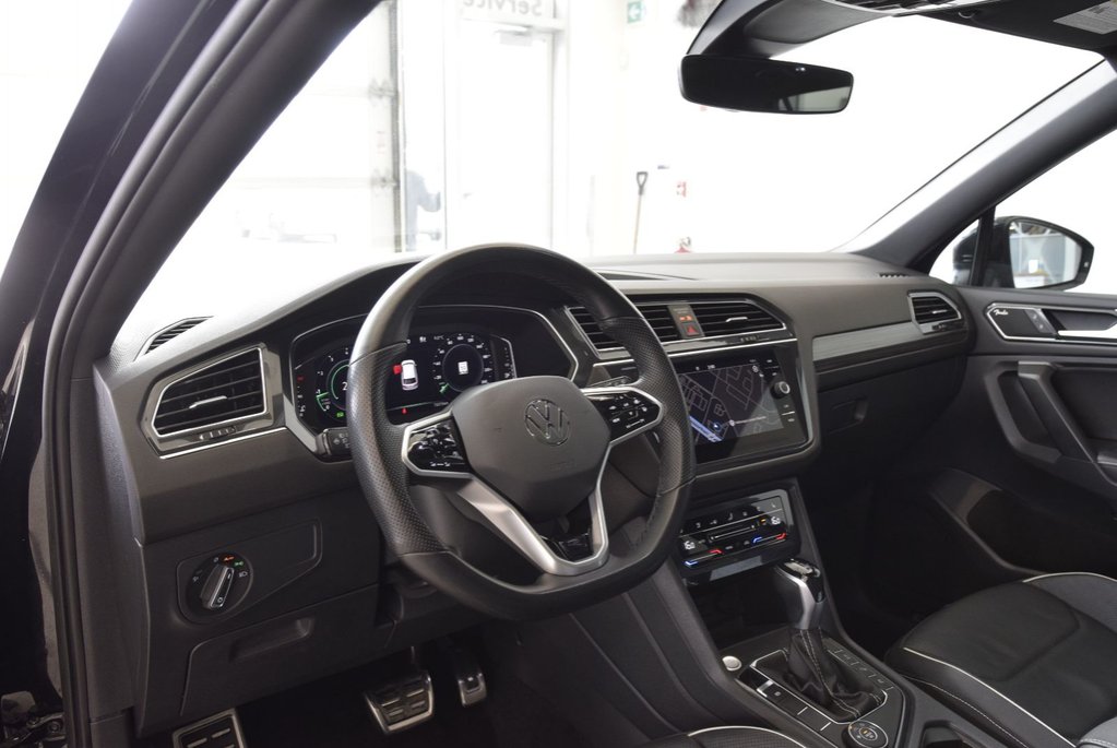 Volkswagen Tiguan HIGHLINE+R LINE+CUIR+TOIT+ 2023 à Laval, Québec - 10 - w1024h768px