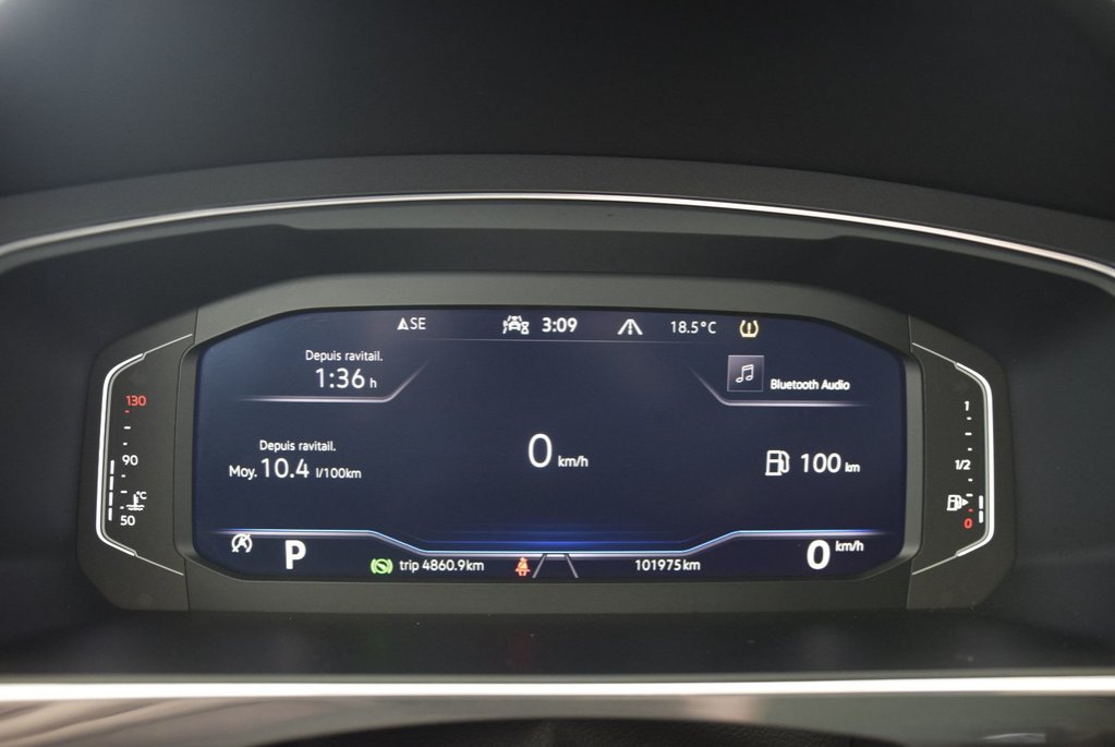 2023 Volkswagen Tiguan COMFORTLINE+TOIT PANO+AWD in Laval, Quebec - 25 - w1024h768px